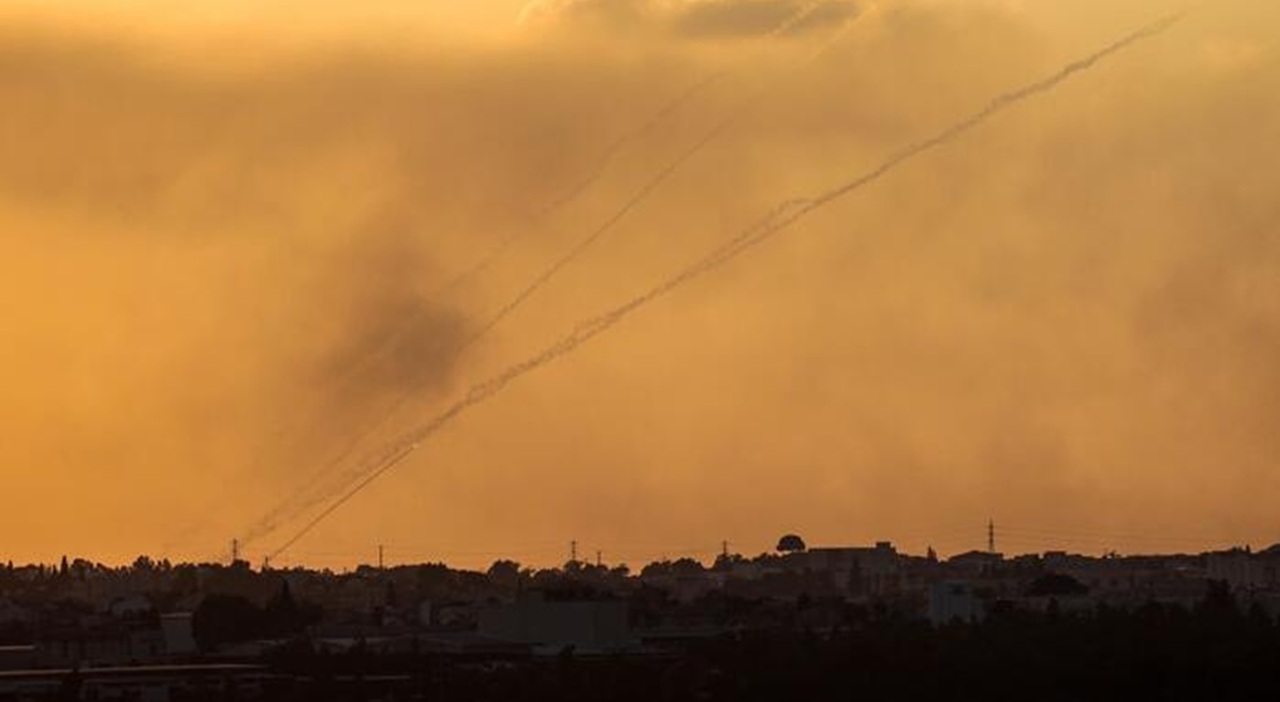 Israele attacca l?Iran, forti esplosioni a Teheran. Idf: «Colpiti obiettivi nucleari». Usa: nessun coinvolgimento Israele attacca l?Iran, forti esplosioni a Teheran. Idf: «Colpiti obiettivi nucleari». Usa: nessun coinvolgimento