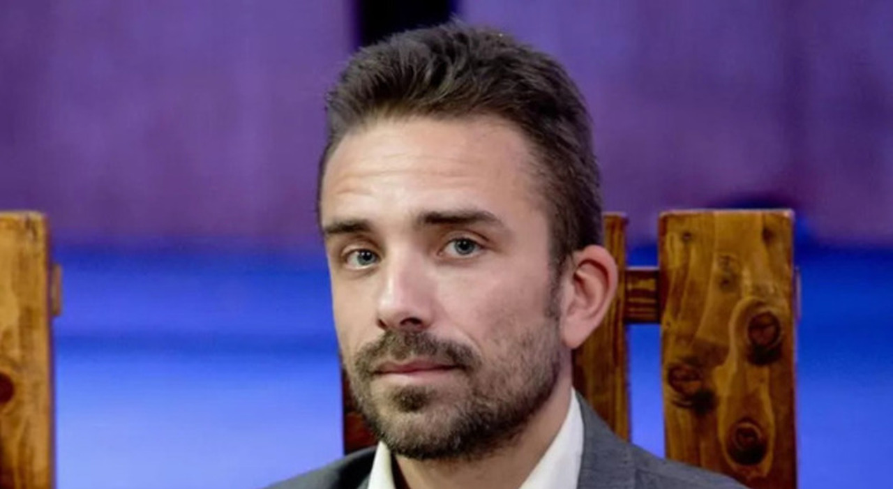 Arcigay Napoli, il presidente Antonello Sannino bloccato in Israele: «Dopo il raid siamo nel bunker» Arcigay Napoli, il presidente Antonello Sannino bloccato in Israele: «Dopo il raid siamo nel bunker»
