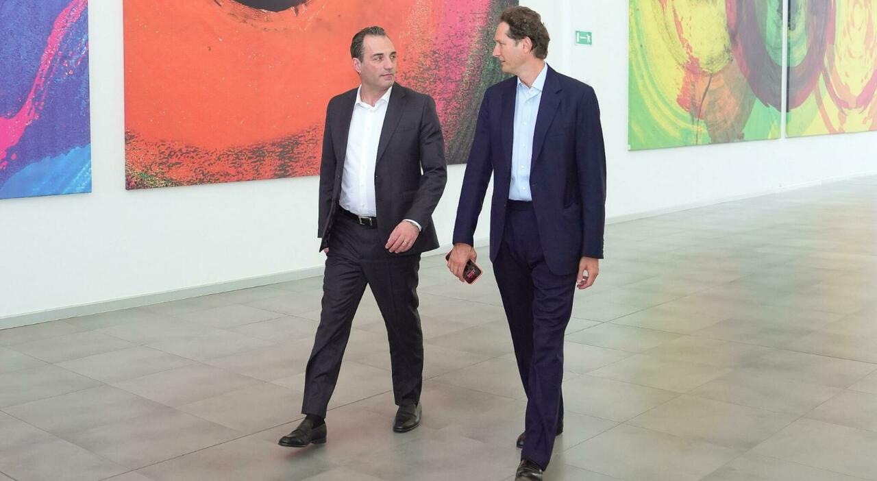 Antonio Filosa, che il 23 giugno assumerà ufficialmente la carica di amministratore delegato di Stellantis, incontra il presidente John Elkann presso il Centro Stile di Torino