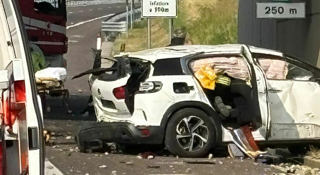 incidente tra 3 auto sulla pedemontana una si 232 ribalta un morto e due feriti gravi
