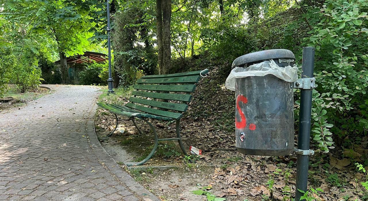 africano 31enne avvicina l accendino all orecchio di una 16enne ti brucio poi minaccia con un coltello una donna al parco per violentarla arrestato