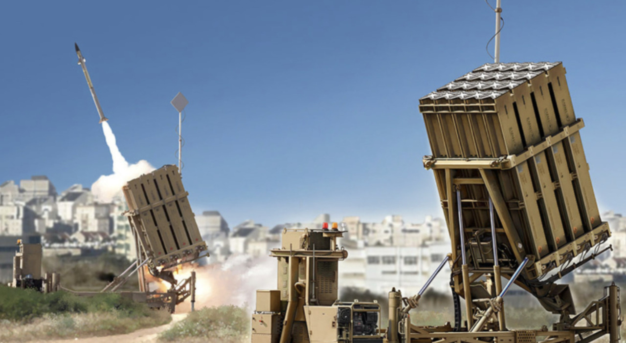 Iron Dome, il sistema di difesa israeliano "bucato" dai missili balistici iraniani: cos Iron Dome, il sistema di difesa israeliano "bucato" dai missili balistici iraniani: cos