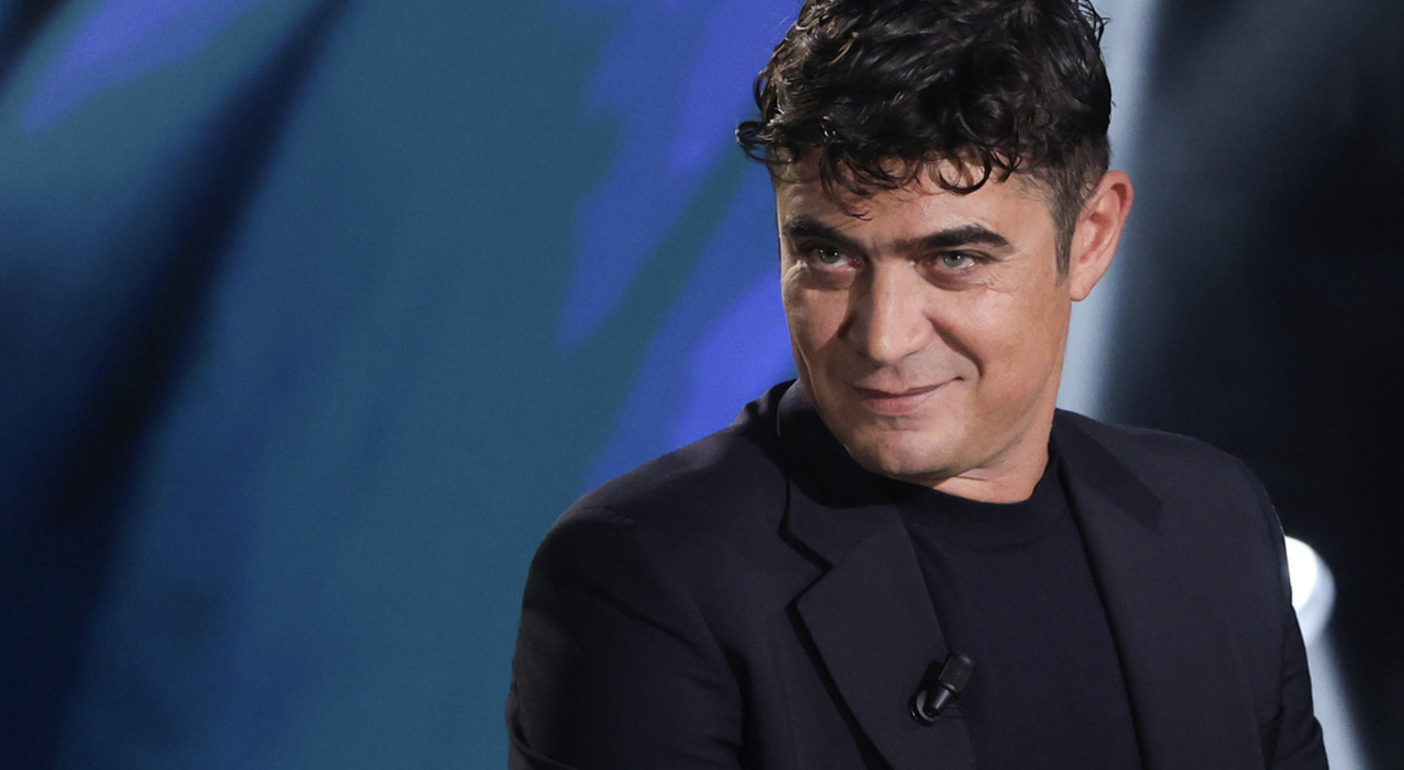 Riccardo Scamarcio, la polemica sui David, la frase sessista e i tradimenti: «Lo faccio col corpo, mai con il cuore» Riccardo Scamarcio, la polemica sui David, la frase sessista e i tradimenti: «Lo faccio col corpo, mai con il cuore»