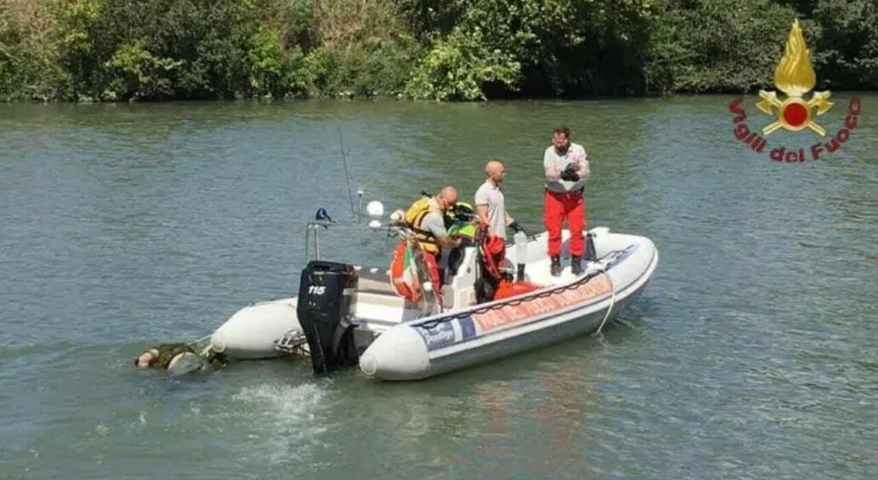 https://statics.cedscdn.it/photos/MED_HIGH/2025/06/15/8899995_15201429_bambino_10_anni_morto_annegato_lago_bilancino_oggi_15_6_2025.jpg