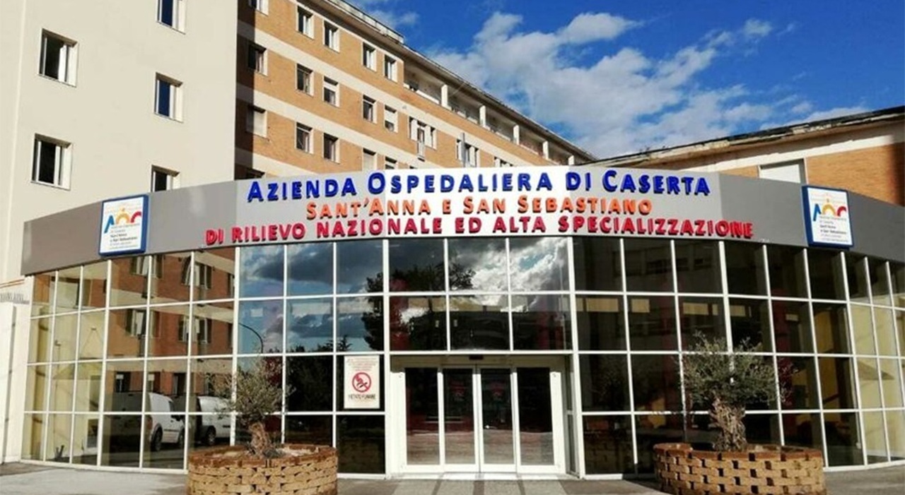 Capua, lite a coltellate: morto un 17enne. Ferite altre due persone Capua, lite a coltellate: morto un 17enne. Ferite altre due persone