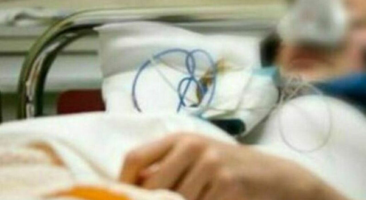 https://statics.cedscdn.it/photos/MED_HIGH/2025/06/17/8903459_17122417_suicidio_assistito.jpg