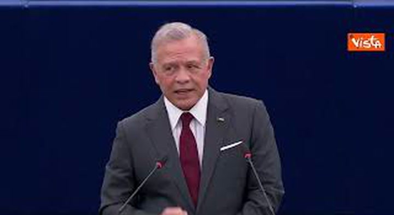 https://statics.cedscdn.it/photos/MED_HIGH/2025/06/17/8903845_poster.jpg
