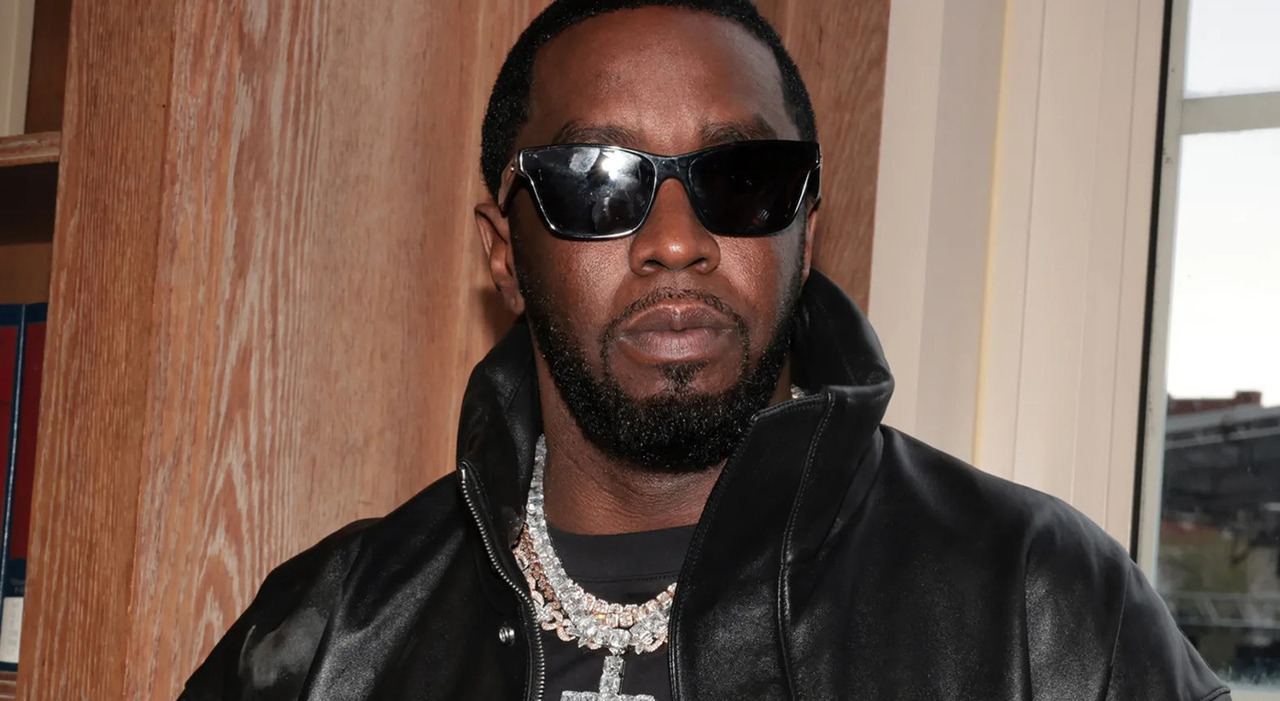 https://statics.cedscdn.it/photos/MED_HIGH/2025/06/18/8905749_18155137_8513241_01200613_diddy.jpg