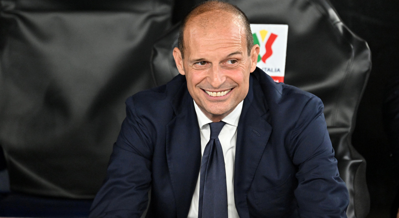 https://statics.cedscdn.it/photos/MED_HIGH/2025/06/18/8905757_18160013_max_allegri_professore_coverciano_chi_cera_oggi_18_6_2025.jpg