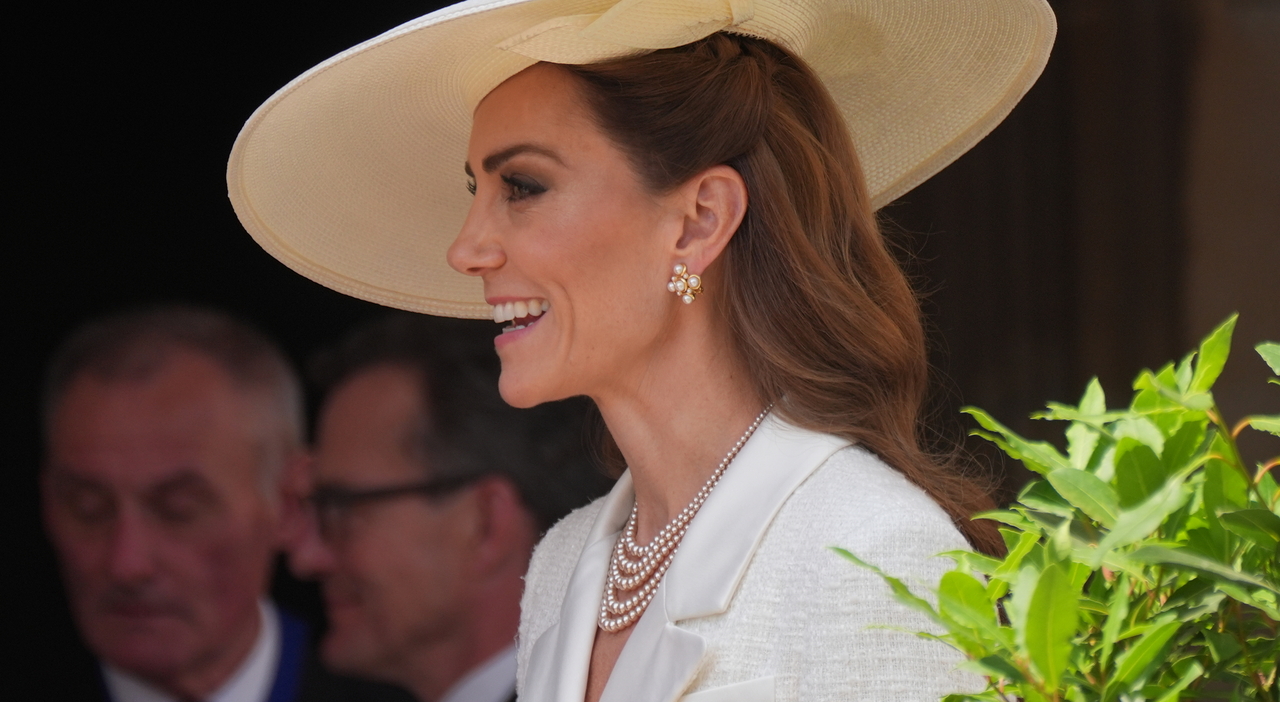 https://statics.cedscdn.it/photos/MED_HIGH/2025/06/18/8905781_18161915_kate_middleton_assente_royal_ascot_cancro_malattia_come_sta_oggi_18_6_2025.jpg