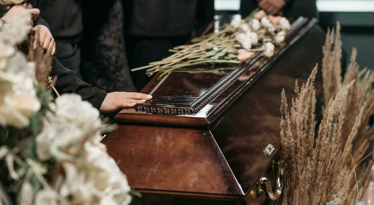 https://statics.cedscdn.it/photos/MED_HIGH/2025/06/19/8907519_19091556_pexels_pavel_danilyuk_7317916.jpg