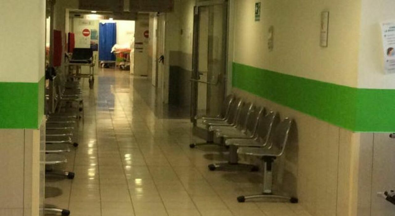 feto abbandonato in un cestino dei rifiuti dell ospedale la macabra scoperta nel bagno del pronto soccorso