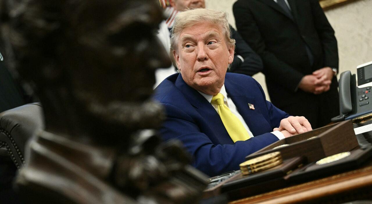 Trump: «Iran, notevoli possibilità di negoziare. Deciderò se intervenire entro due settimane». Teheran ...