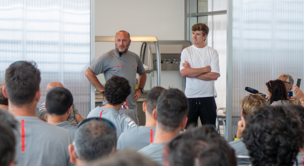 luna rossa arriva peter burling il maradona dell america s cup