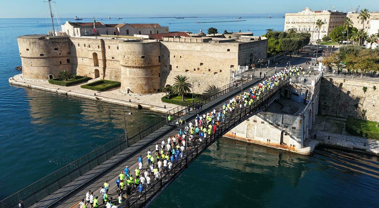 Un ponte girevole nuovo di zecca: ecco come la Marina vuole sostituirlo Un ponte girevole nuovo di zecca: ecco come la Marina vuole sostituirlo
