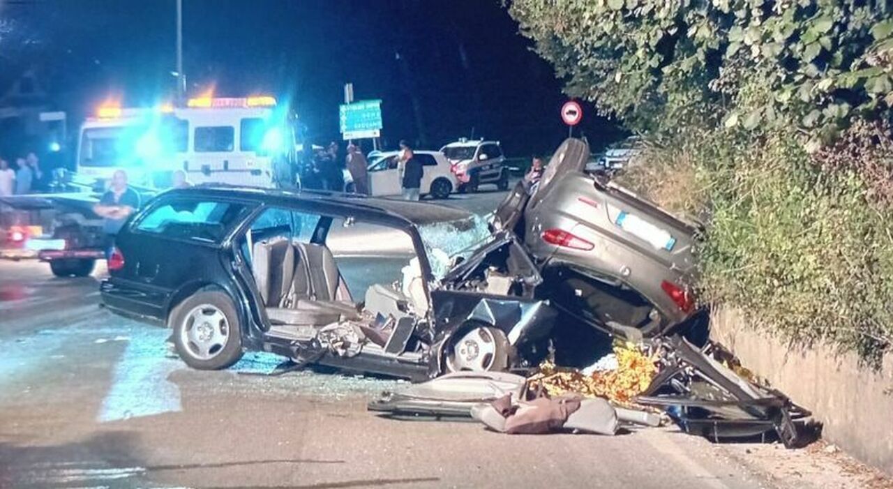 incidente frosinone scontro tra due auto quattro giovani morti sulla variante casilina chi sono le vittime