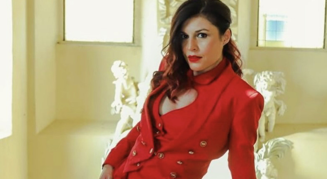 Giusy Ferreri, X Factor, la malattia rara, il tentato stupro e la vita in campagna: «Senza Tiziano Ferro non sarei nessuno? Non do peso a Rudy Zerbi» Giusy Ferreri, X Factor, la malattia rara, il tentato stupro e la vita in campagna: «Senza Tiziano Ferro non sarei nessuno? Non do peso a Rudy Zerbi»