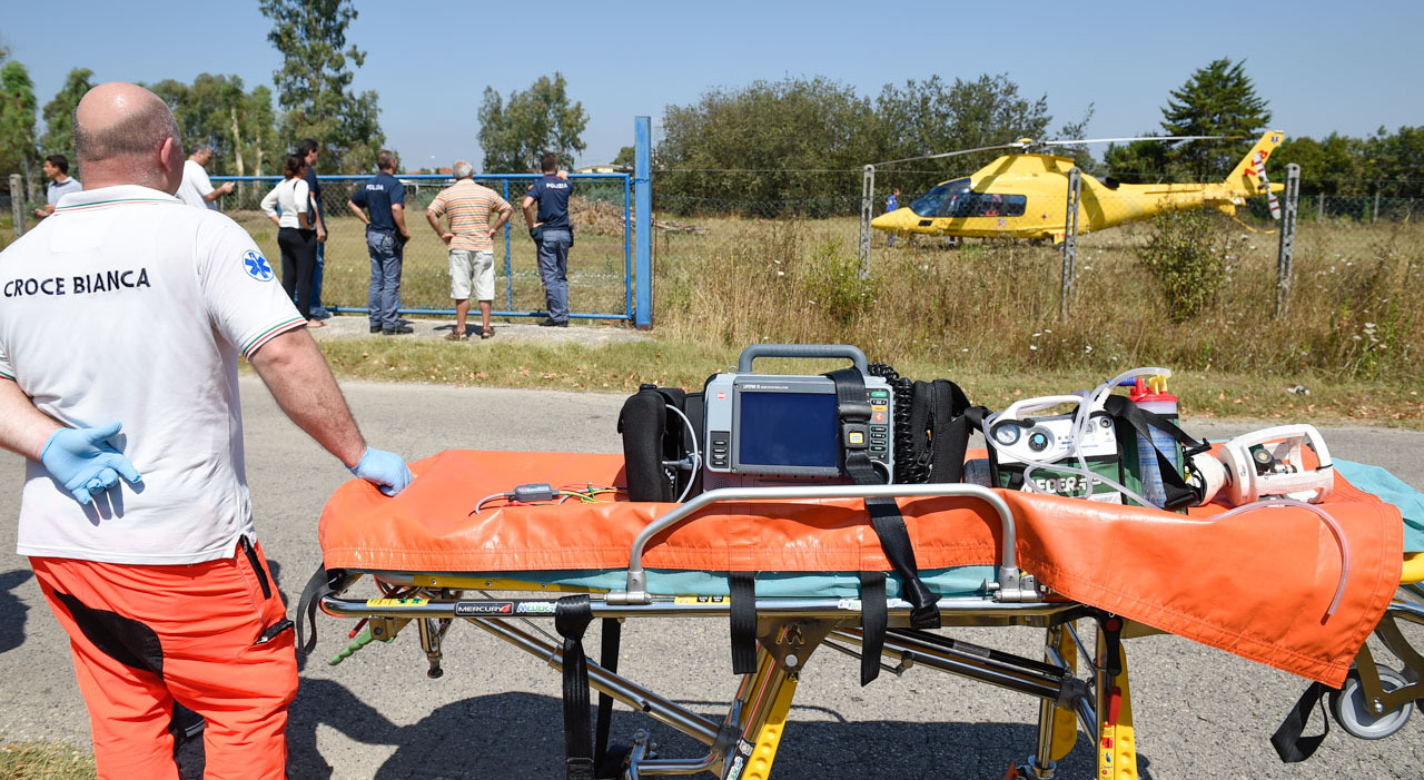 Bambino di 4 anni cade nella piscina di un parco acquatico a Brescia: è gravissimo. Il piccolo era sfuggito al controllo dei genitori Bambino di 4 anni cade nella piscina di un parco acquatico a Brescia: è gravissimo. Il piccolo era sfuggito al controllo dei genitori