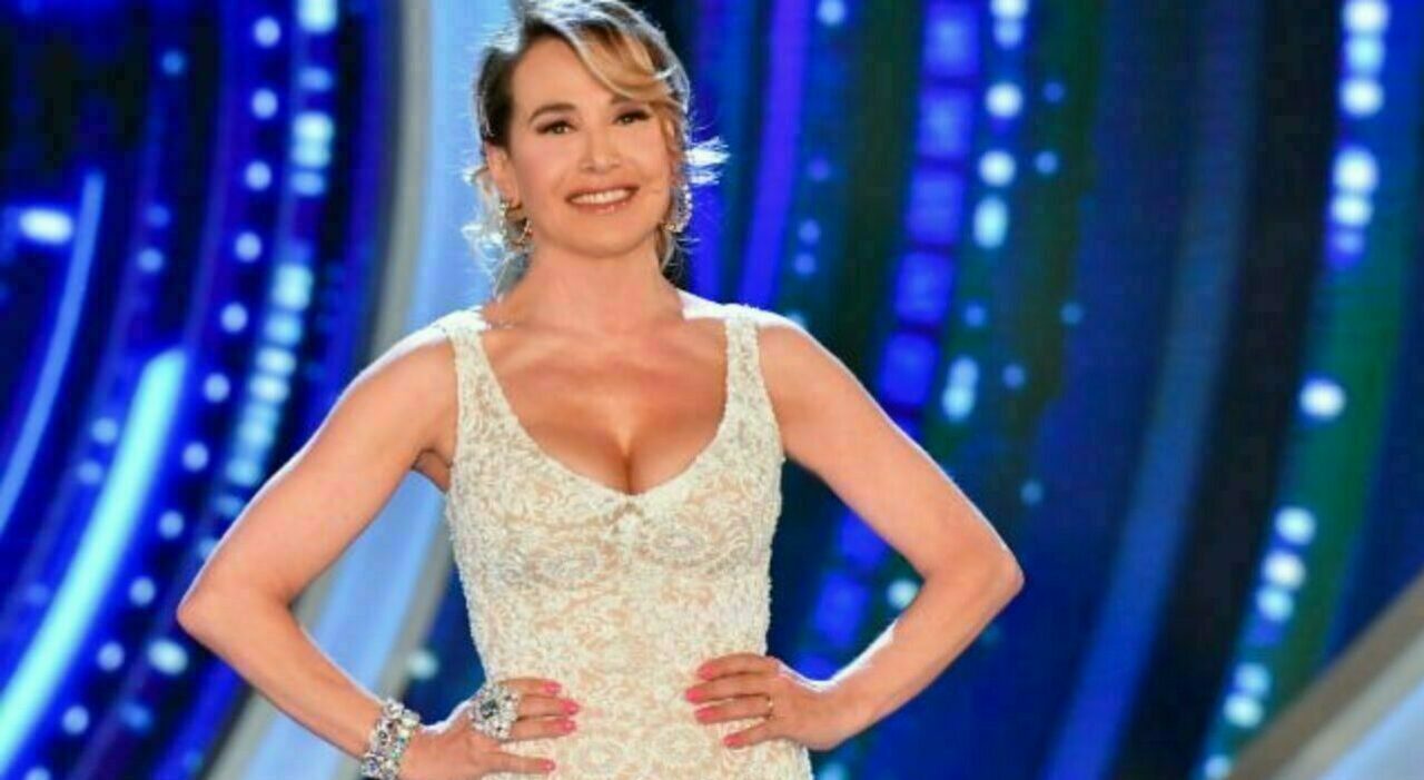 https://statics.cedscdn.it/photos/MED_HIGH/2025/06/21/8911846_21175713_barbara_d_urso_debiti_soldi_societa_stipendio_lavoro_figli_fidanzato_chi_e_oggi_21_6_2025.jpg