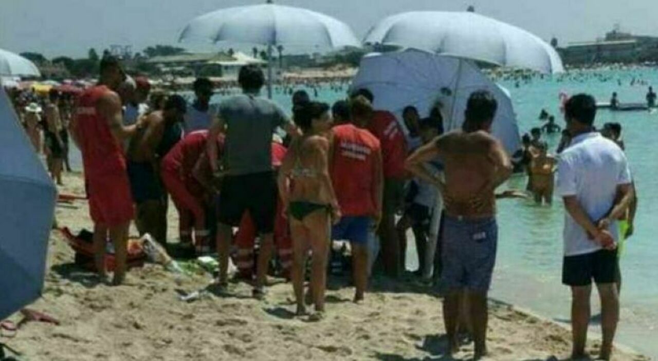 Malore durante il bagno in mare: Manuel ha un arresto cardiaco e muore a 14 anni Malore durante il bagno in mare: Manuel ha un arresto cardiaco e muore a 14 anni