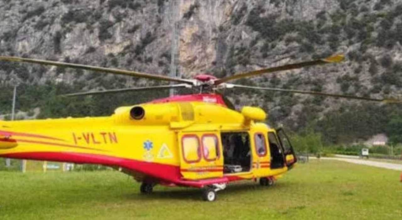 https://statics.cedscdn.it/photos/MED_HIGH/2025/06/22/8913173_22084744_morto_pale_di_san_marino_durante_arrampicata_oggi_22_6_2025.jpg