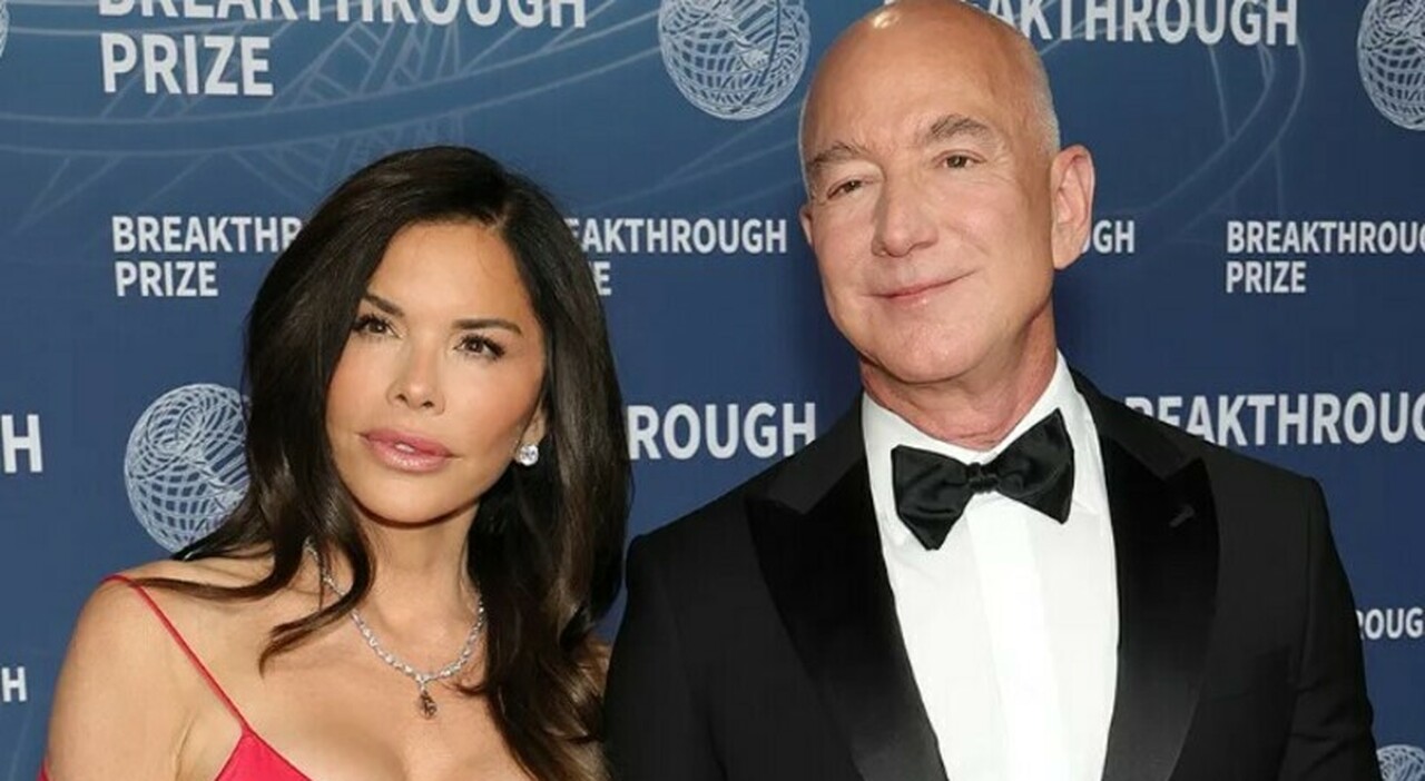 Bezos, scatta l?allarme sicurezza per il matrimonio: festa spostata in Arsenale Bezos, scatta l?allarme sicurezza per il matrimonio: festa spostata in Arsenale