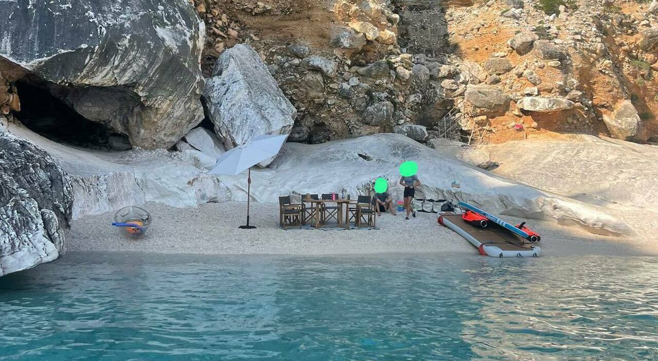 sardegna turisti cafoni raggiungono la spiaggia di cala goloritz233 in yacht e la occupano il comune li caccia