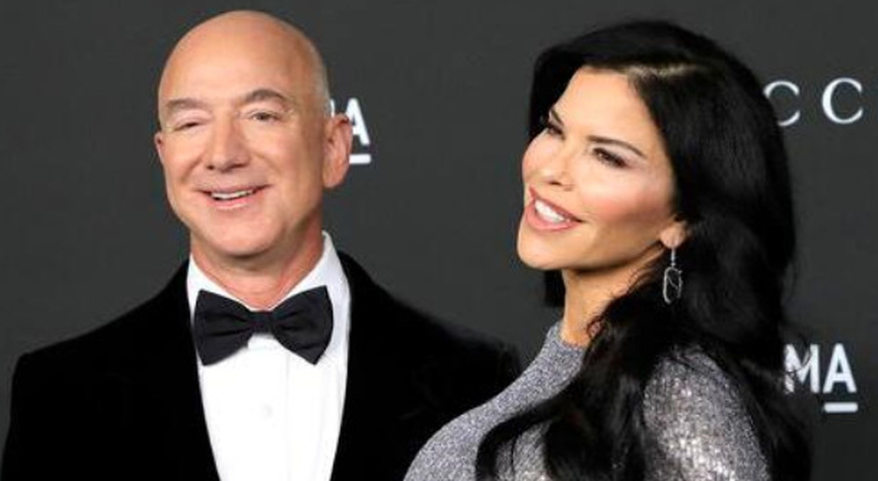 Bezos, isola di S. Giorgio blindata per il matrimonio: gazebo bianco (a prova di drone) e parco recintato. Il mistero fuochi d