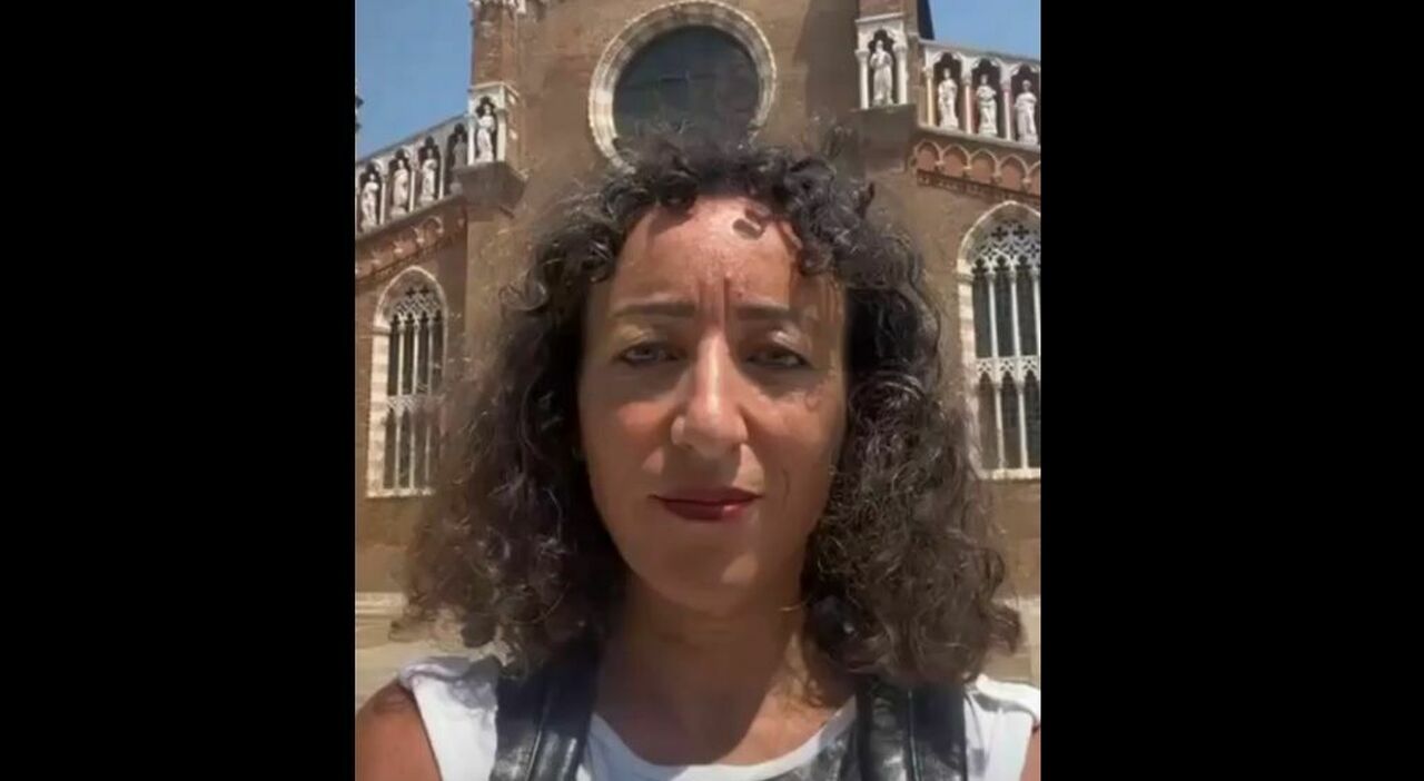 https://statics.cedscdn.it/photos/MED_HIGH/2025/06/25/8919403_25165521_jeff_bezos_lauren_sanchez_matrimonio_venezia_tappe_festeggiamenti_madonna_dell_orto_arsenale_isola_san_giorgio.jpg