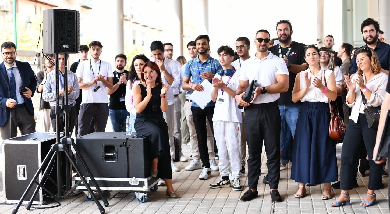 https://statics.cedscdn.it/photos/MED_HIGH/2025/06/25/8919571_25192631_future_fair_2025_3.jpg