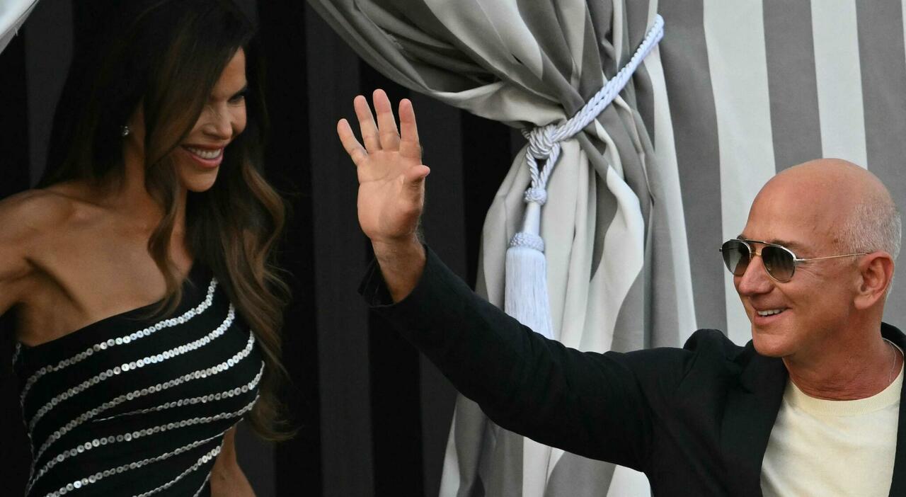 Bezos Sanchez, tra aperitivo e auguri via alla festa degli sposi: dai Bee Gees a Bocelli jr al matrimonio dell Bezos Sanchez, tra aperitivo e auguri via alla festa degli sposi: dai Bee Gees a Bocelli jr al matrimonio dell