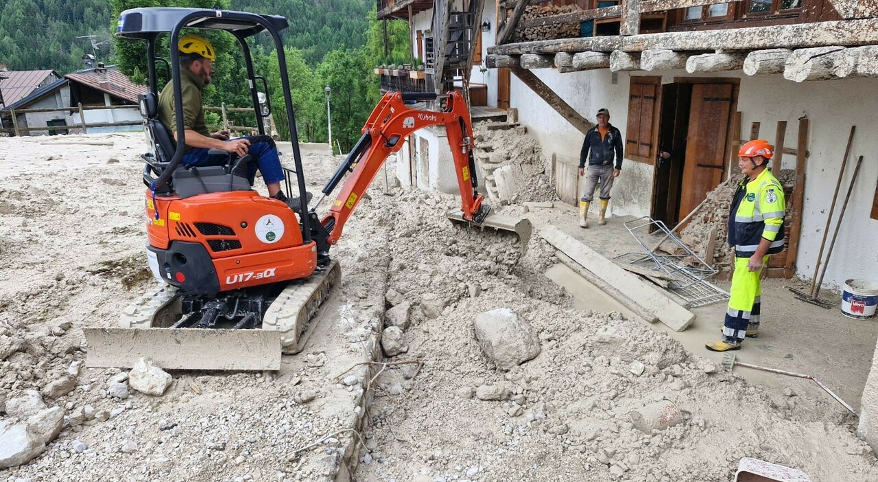 Cancia, raccolta fondi per le famiglie colpite dalla frana Cancia, raccolta fondi per le famiglie colpite dalla frana