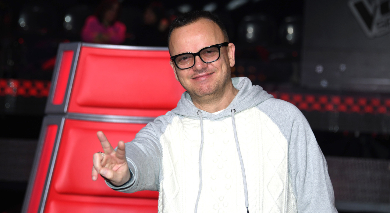 https://statics.cedscdn.it/photos/MED_HIGH/2025/06/27/8923481_27120832_gigi_dalessio_lascia_the_voice.jpg