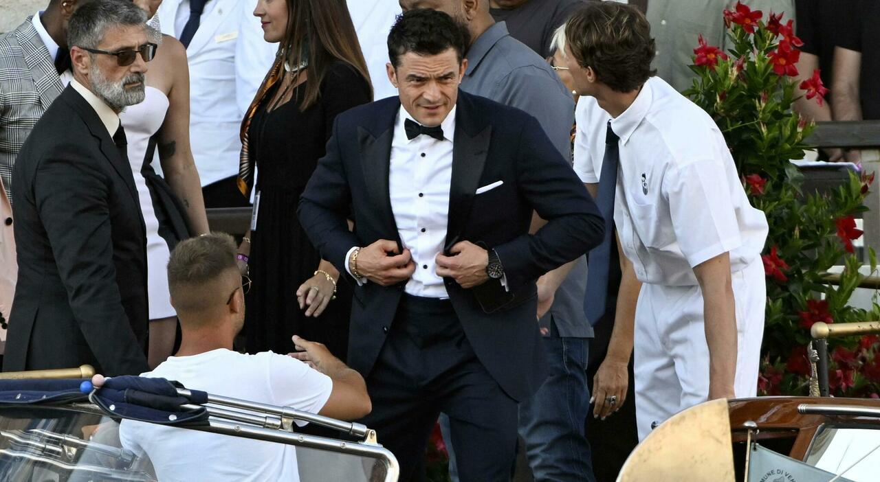 Venezia, sfilata di star a passeggio tra le calli dopo il matrimonio di Bezos: da Orlando Bloom a Sydney Sweeney e Tom Brady, tutti i look