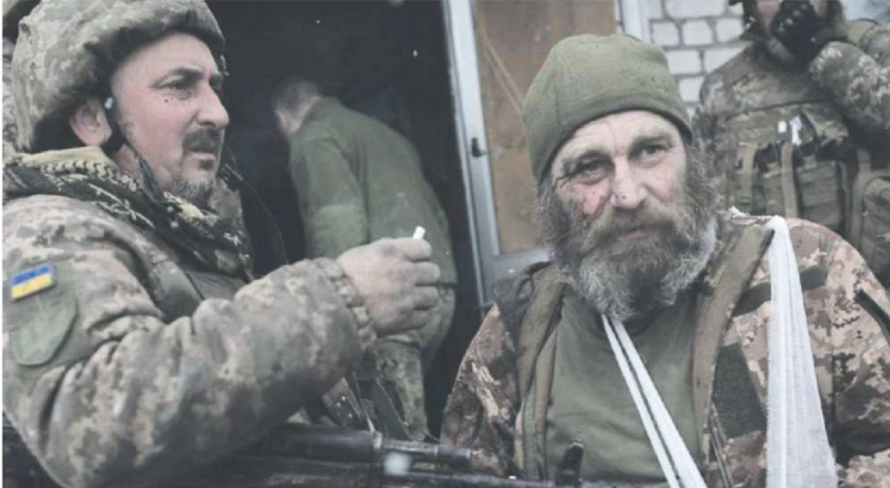 Ucraina, i ?nonni? al fronte. «Meglio noi che i giovani»: sempre più numerosi i soldati over 50 Ucraina, i ?nonni? al fronte. «Meglio noi che i giovani»: sempre più numerosi i soldati over 50