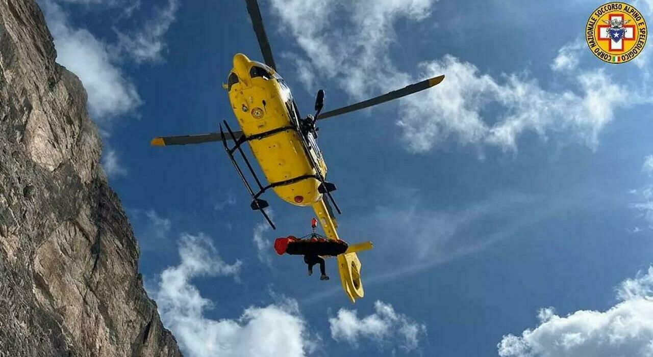 malore fuori dal rifugio fredarola turista si accascia a terra e muore i presenti provano invano a rianimarlo