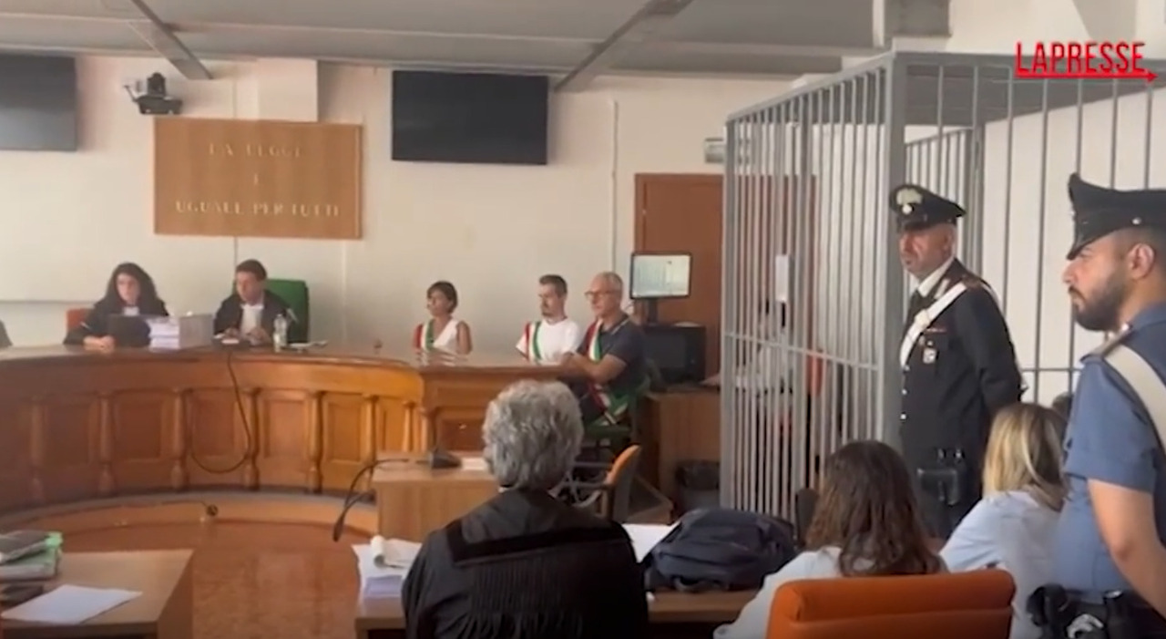 https://statics.cedscdn.it/photos/MED_HIGH/2025/06/30/8928834_30130034_neonati_sepolti_giardino_processo_chiara_petrolini_parma.jpg