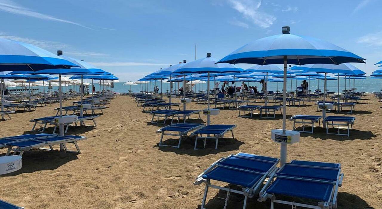 caldo come difendersi dallafa in citt224 attenzione all asfalto e finestre chiuse al mare mangiare frutta in montagna con gli occhiali da sole