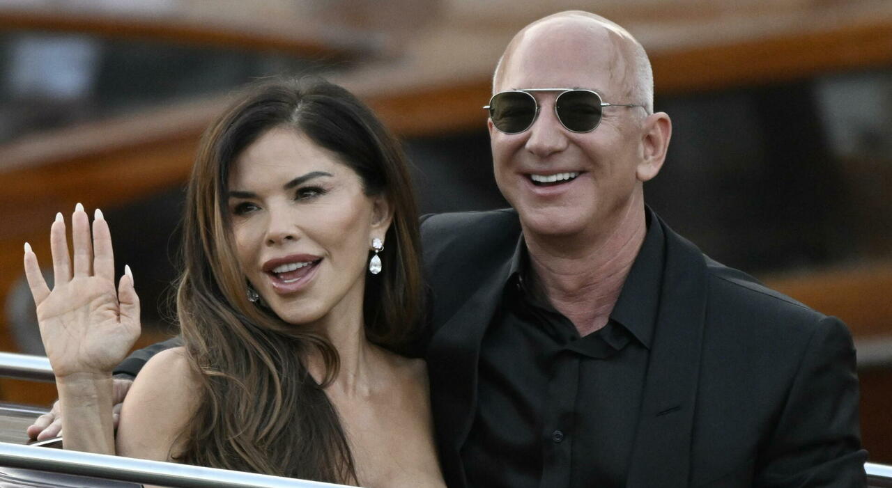 https://statics.cedscdn.it/photos/MED_HIGH/2025/07/02/8932815_02091811_jeff_bezos_lauren_sanchez_dove_vivono_los_angeles_villa_quanto_costa_oggi_2_7_25.jpg