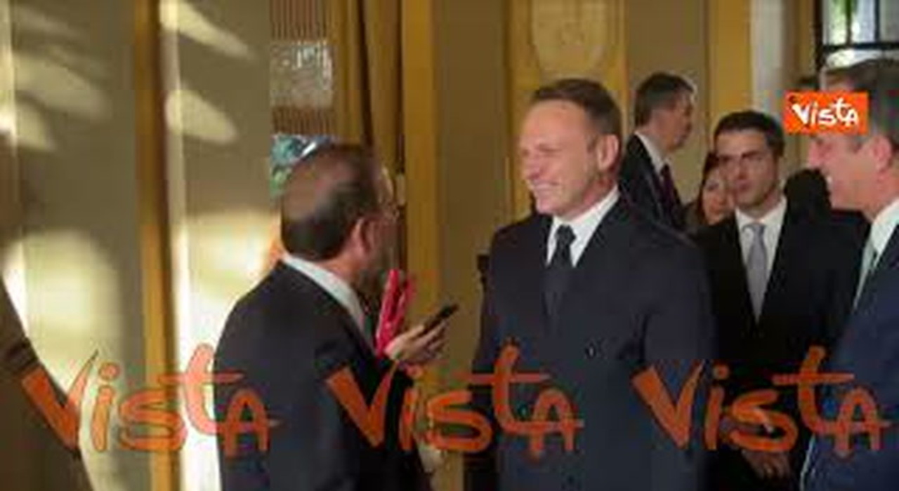 https://statics.cedscdn.it/photos/MED_HIGH/2025/07/02/8933633_poster.jpg