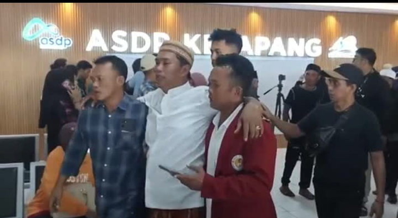 https://statics.cedscdn.it/photos/MED_HIGH/2025/07/03/8935355_poster.jpg