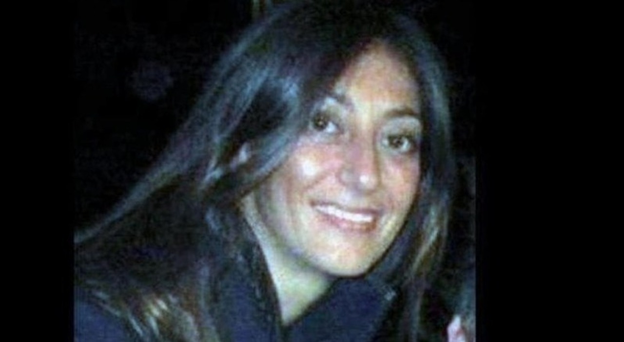 https://statics.cedscdn.it/photos/MED_HIGH/2025/07/04/8937512_04135257_francesca_ercolini_uccisa_marito_salma_roma_oggi_4_7_2025.jpg