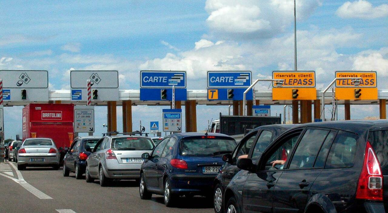 Pedaggi autostradali, aumenti dal primo agosto: cosa cambia, di quanto e per chi. Tutti gli incrementi Pedaggi autostradali, aumenti dal primo agosto: cosa cambia, di quanto e per chi. Tutti gli incrementi