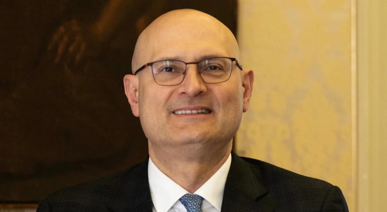 https://statics.cedscdn.it/photos/MED_HIGH/2025/07/04/8937645_04164139_angelo_campani_direttore_generale_credem_2_1684922743508.jpg