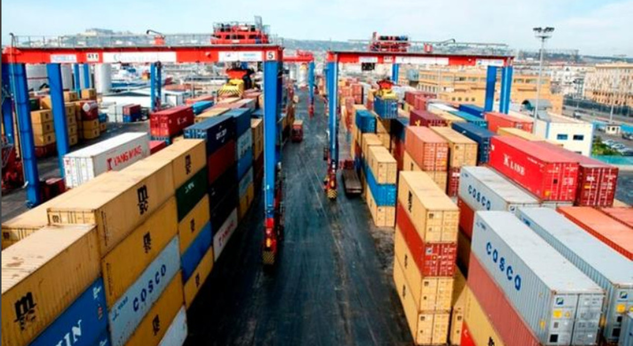Con la darsena di levante balzo record per Napoli che raddoppia il traffico Con la darsena di levante balzo record per Napoli che raddoppia il traffico