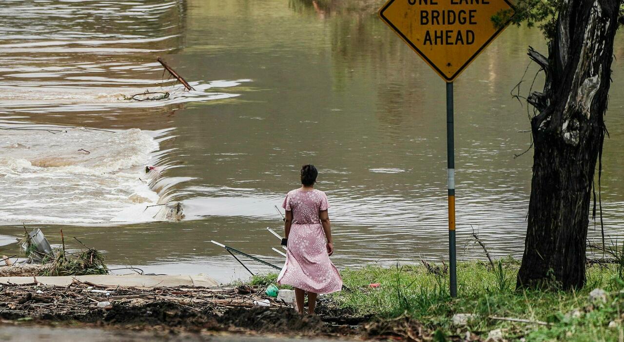 Texas, almeno 50 morti per l Texas, almeno 50 morti per l