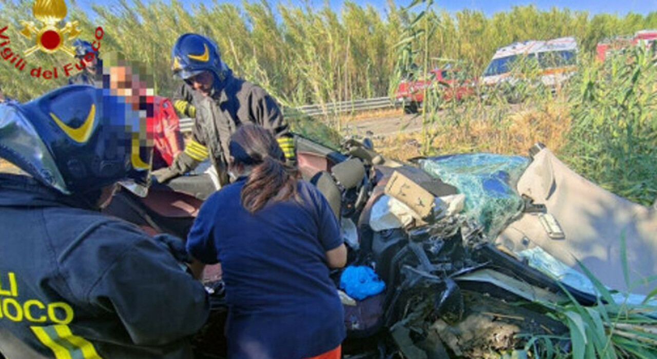 Giuseppe Carrino e Maria Di Pede morti in un incidente stradale, erano marito e moglie: fatale l Giuseppe Carrino e Maria Di Pede morti in un incidente stradale, erano marito e moglie: fatale l