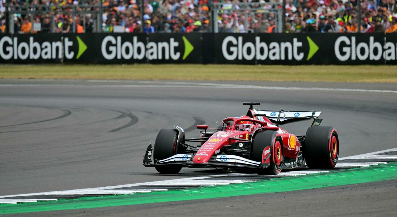 GP Silverstone, diretta: Verstappen cerca il terzo successo stagionale e lancia la sfida alla McLaren GP Silverstone, diretta: Verstappen cerca il terzo successo stagionale e lancia la sfida alla McLaren