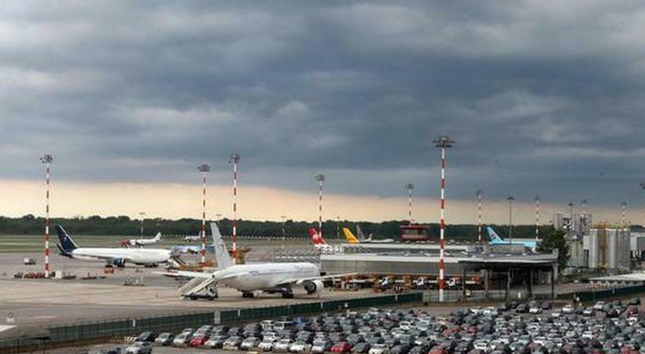 https://statics.cedscdn.it/photos/MED_HIGH/2025/07/07/8942470_07105842_4400436_1214_drone_malpensa_oggi_ultime_notizie.jpg