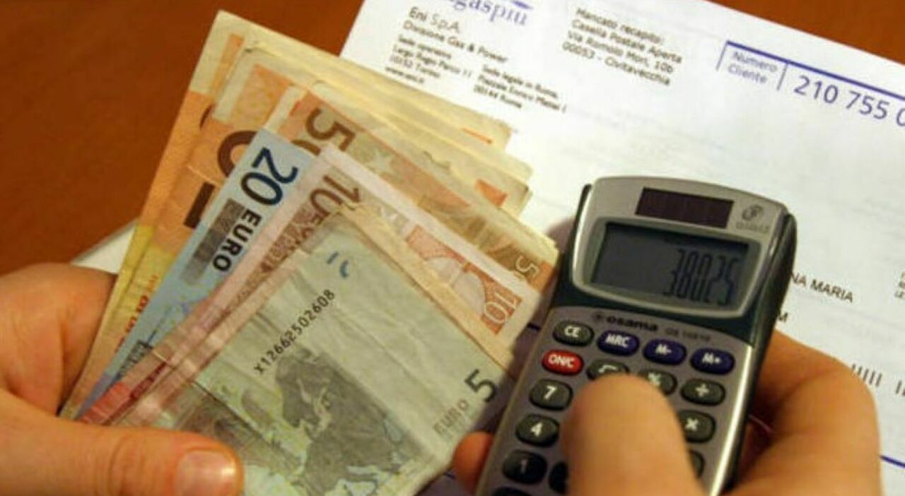 Addizionali Irpef, dove sono più care (e dove meno): stangate a Roma e Napoli, si paga il doppio che a Milano Addizionali Irpef, dove sono più care (e dove meno): stangate a Roma e Napoli, si paga il doppio che a Milano